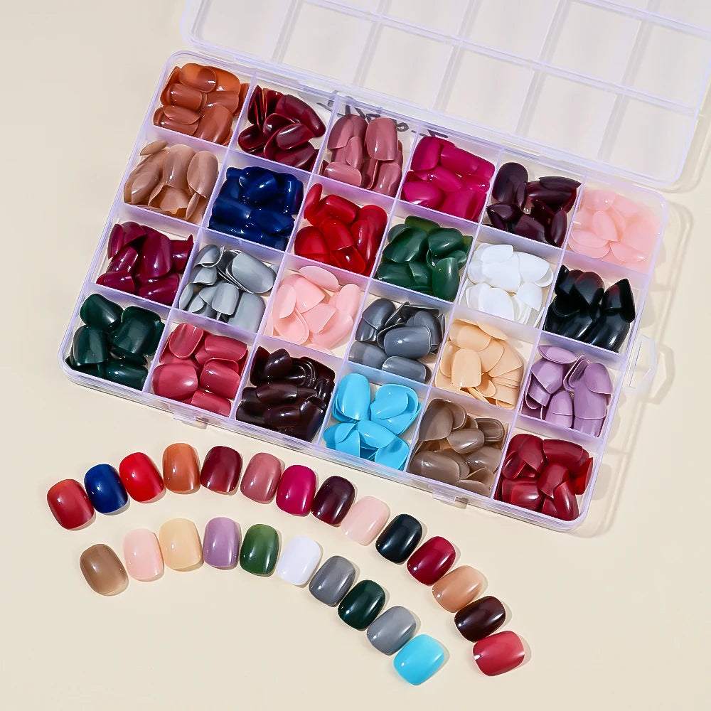 576pcs/Box Colorful Fake Nails Black Red Design Fake Nail Oval Short Square Press On False Nails Mixed Full Cover Nail Tips